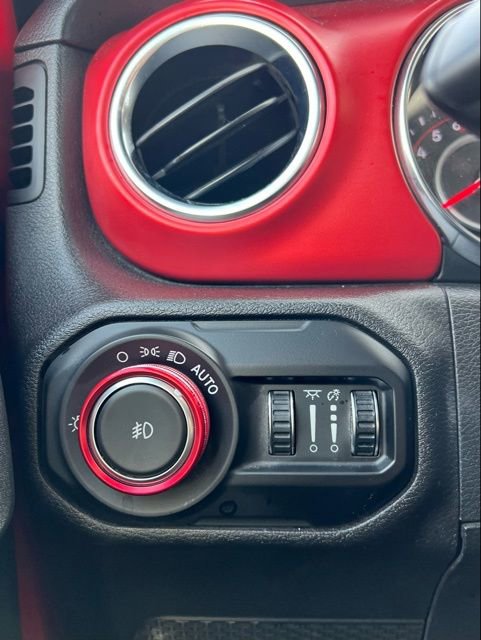 Used 2021 Jeep Wrangler Unlimited Rubicon image 13