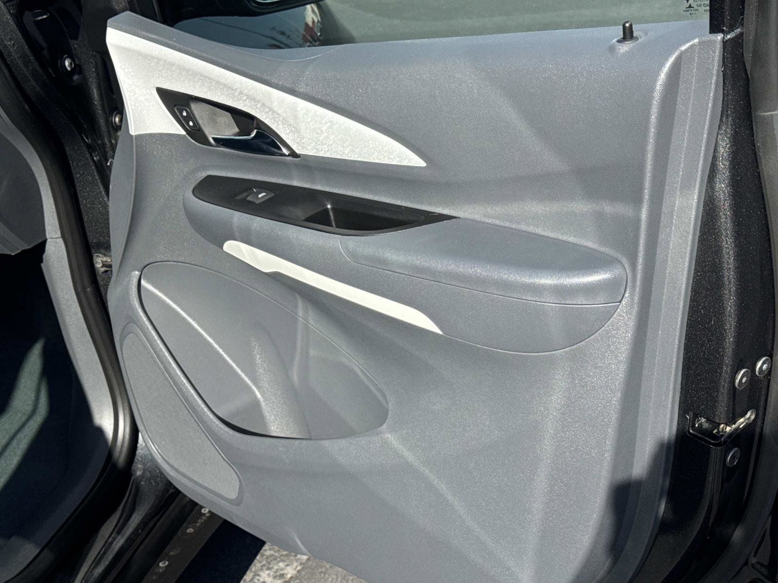 Used 2019 Chevrolet Bolt LT image 28