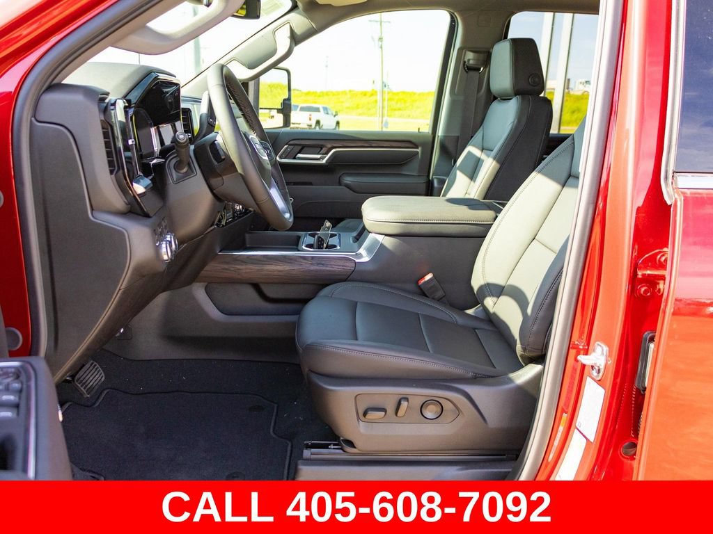 Used 2025 GMC Sierra 2500 SLT w/ SLT Premium Package AWD/4WD image 29