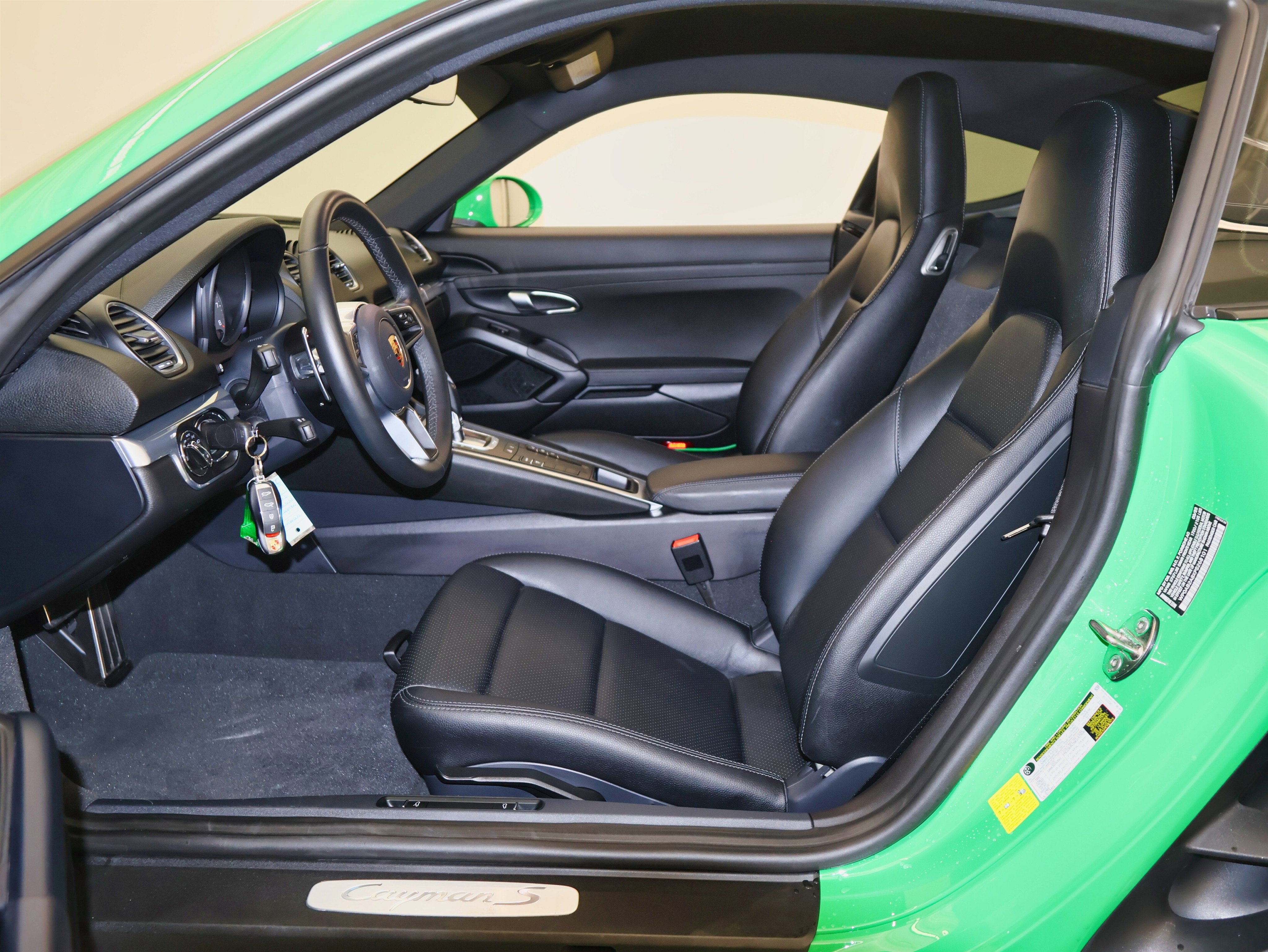 Used 2023 Porsche 718 Cayman S image 16