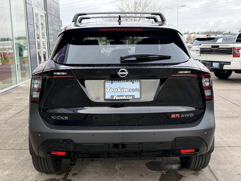 New 2026 Nissan Kicks SR w/ Cold Weather Package image 9