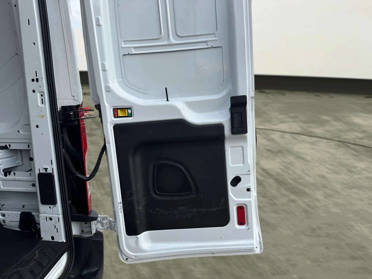 Used 2019 Ford Transit 250 148 Medium Roof RWD image 14