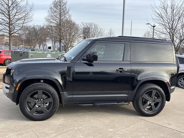 Used 2024 Land Rover Defender 90 S image 9