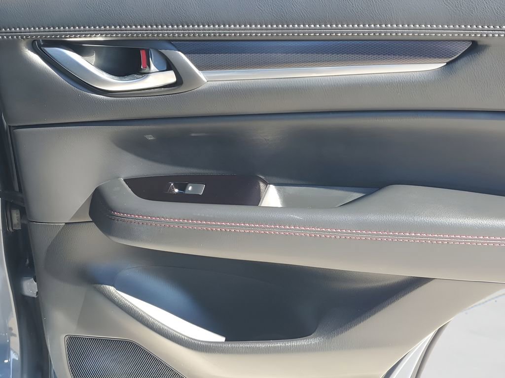 Used 2025 MAZDA CX-5 Carbon Edition image 45