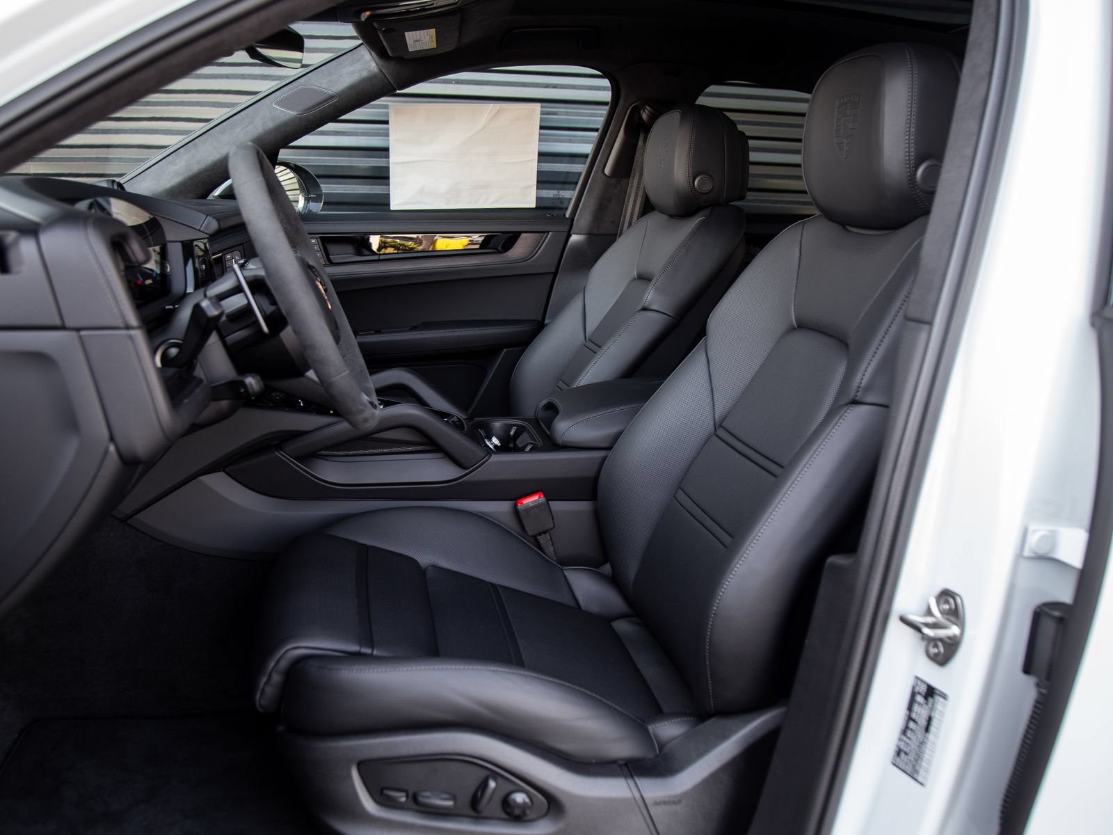 New 2026 Porsche Cayenne GTS AWD/4WD image 5