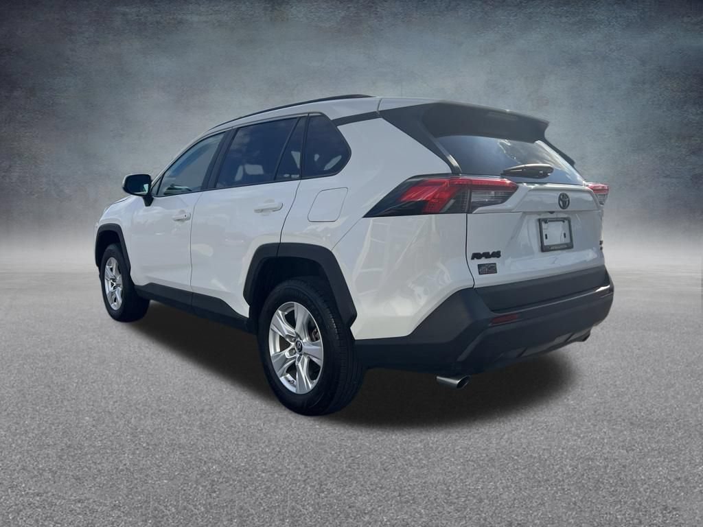 Used 2019 Toyota RAV4 XLE w/ Convenience Package AWD/4WD image 5
