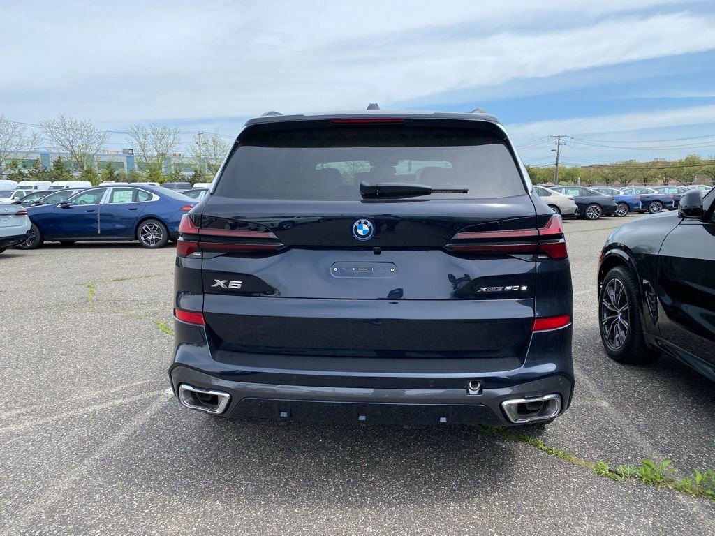New 2026 BMW X5 xDrive50e AWD/4WD image 3