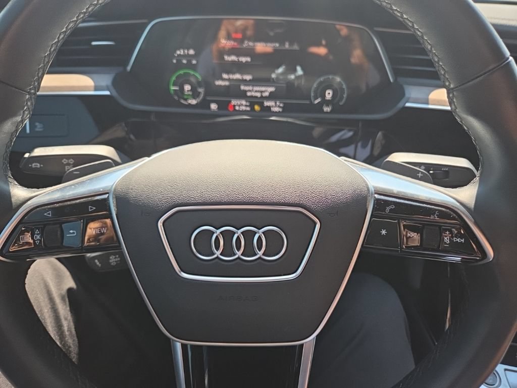 Used 2022 Audi e-tron Premium Plus AWD/4WD image 15