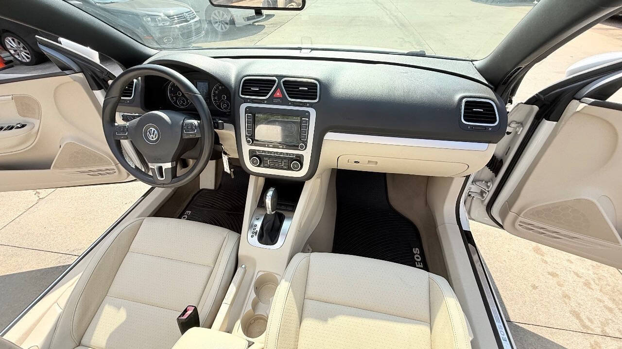 Used 2012 Volkswagen Eos Komfort FWD image 55
