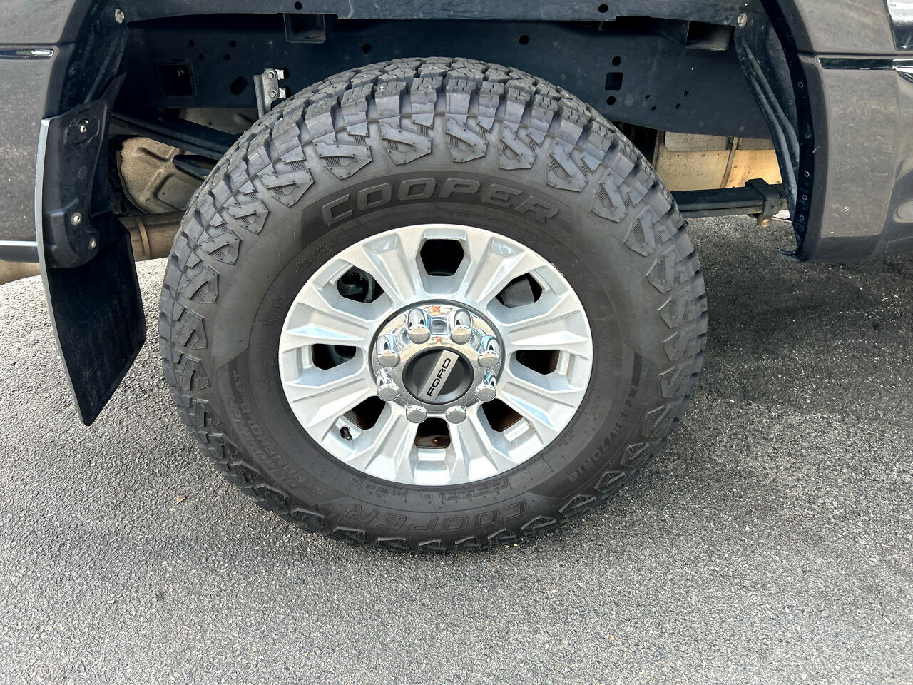 Used 2021 Ford F250 XLT w/ XLT Value Package image 13