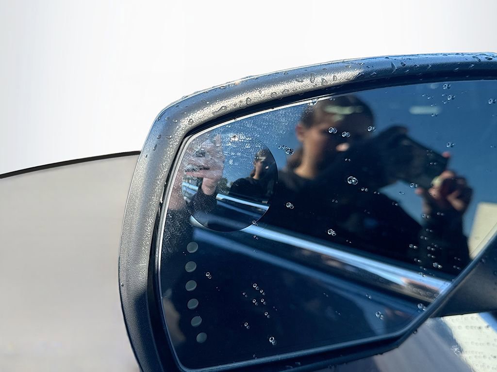 Used 2018 Chevrolet Silverado 1500 LTZ Z71 w/ Centennial Edition image 29