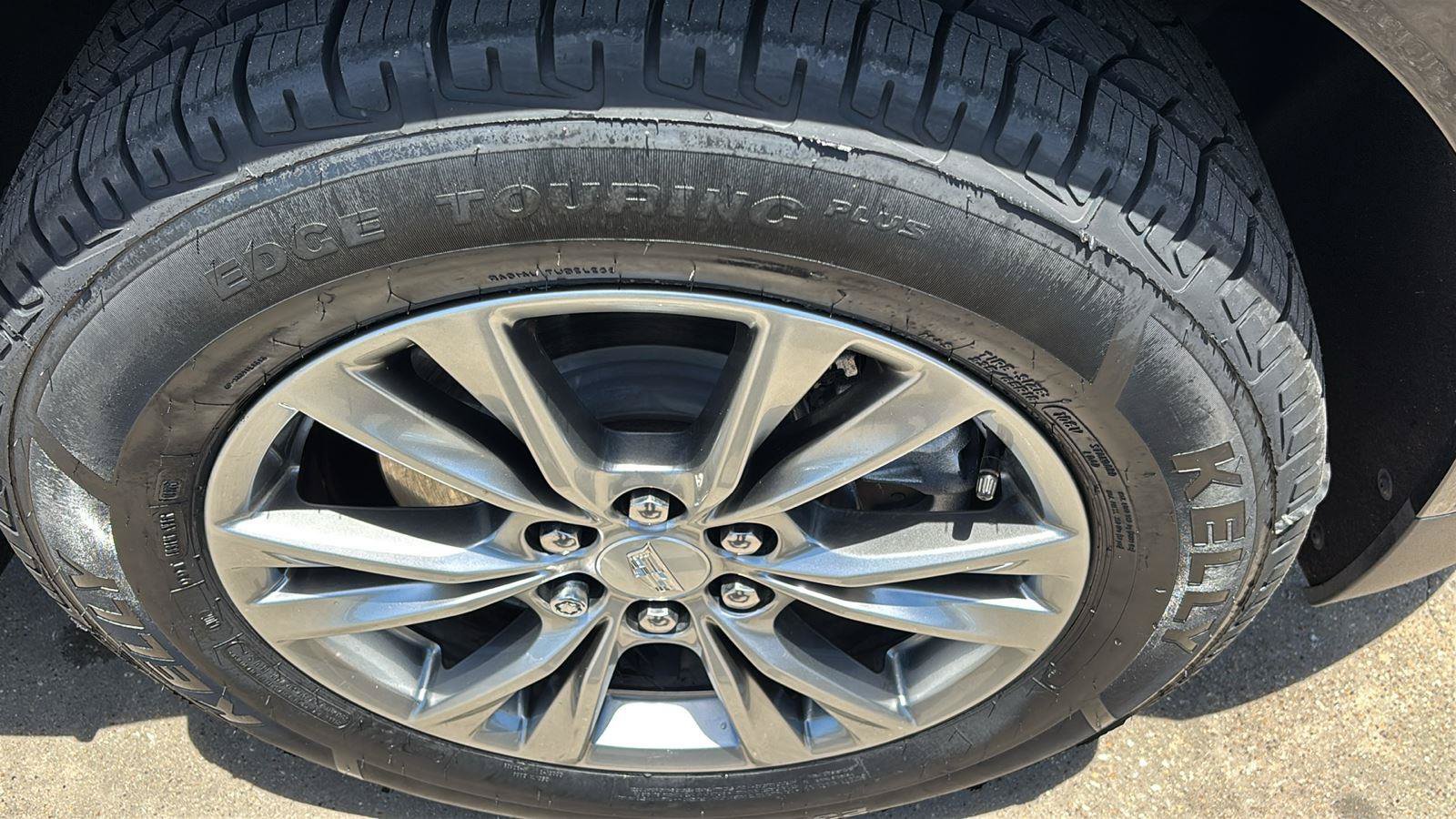 Certified 2023 Cadillac XT5 Premium Luxury FWD image 9