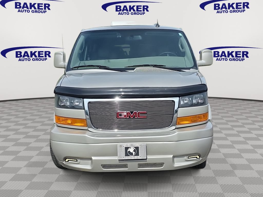 Used 2022 GMC Savana 2500 w/ Enhanced Convenience Package RWD image 2