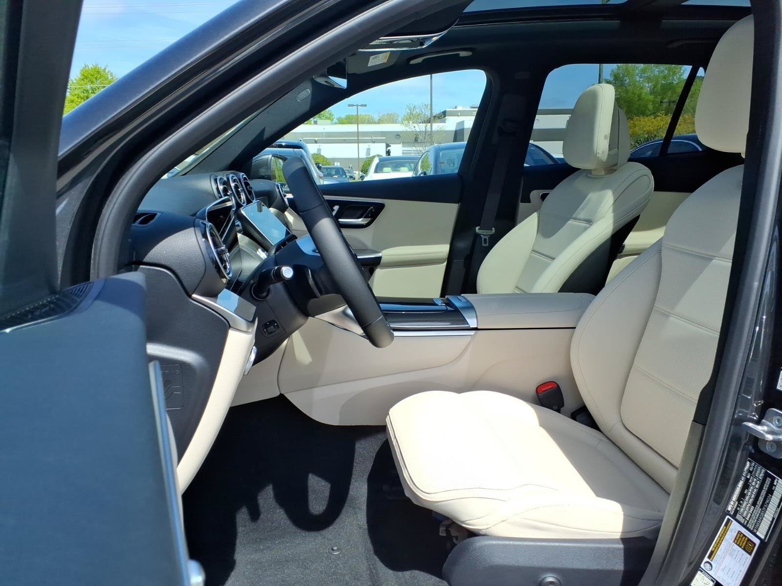 New 2026 Mercedes-Benz GLC 300 image 11