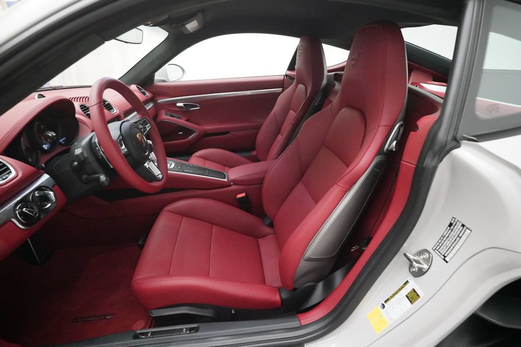 Certified 2025 Porsche 718 Cayman GTS RWD image 13