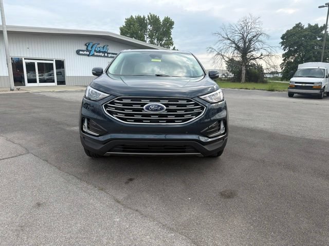 Used 2024 Ford Edge Titanium AWD/4WD image 3