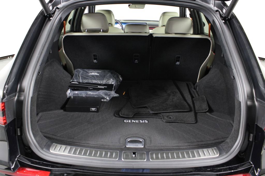 Used 2026 Genesis GV70 3.5T Sport Prestige image 15