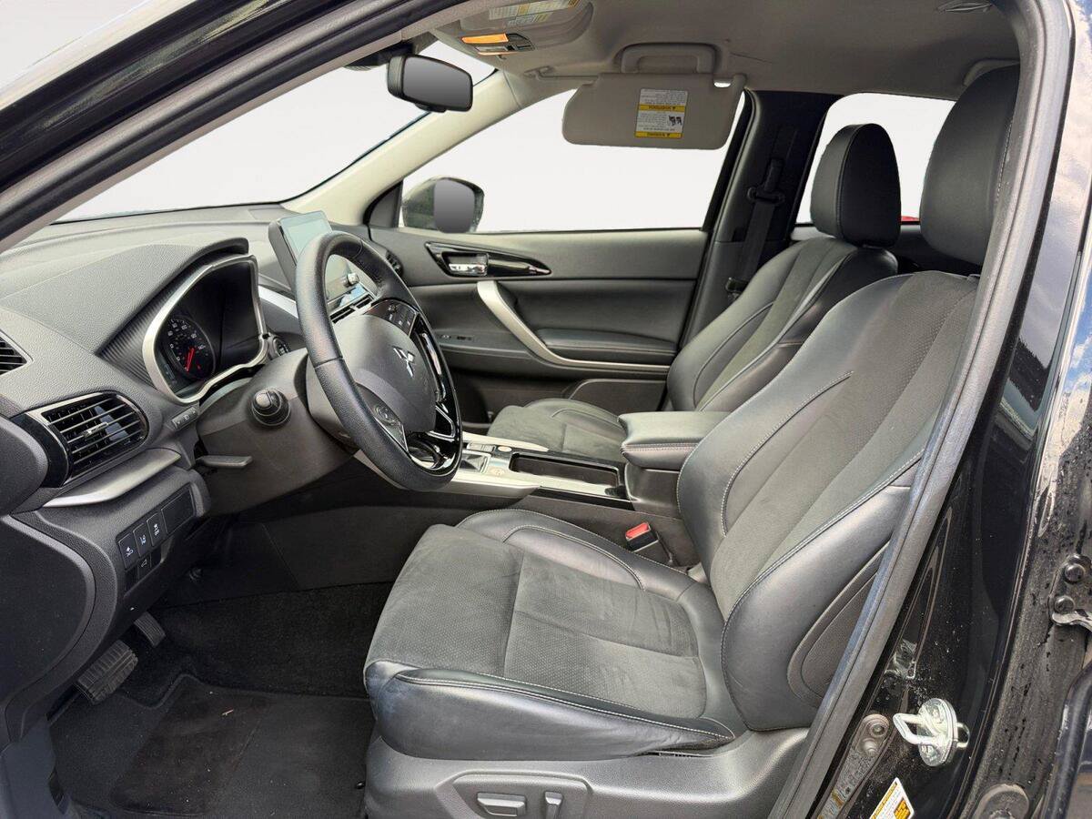 Used 2025 Mitsubishi Eclipse Cross SEL AWD/4WD image 9