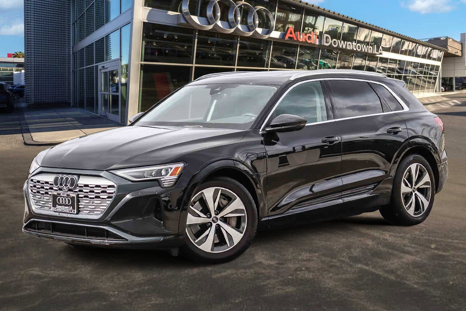 Used 2024 Audi Q8 e-tron Premium Plus