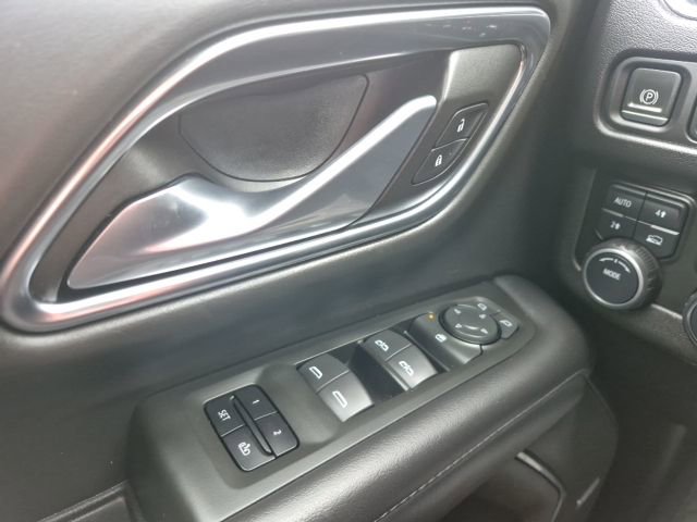 Used 2022 Chevrolet Suburban LT AWD/4WD image 38