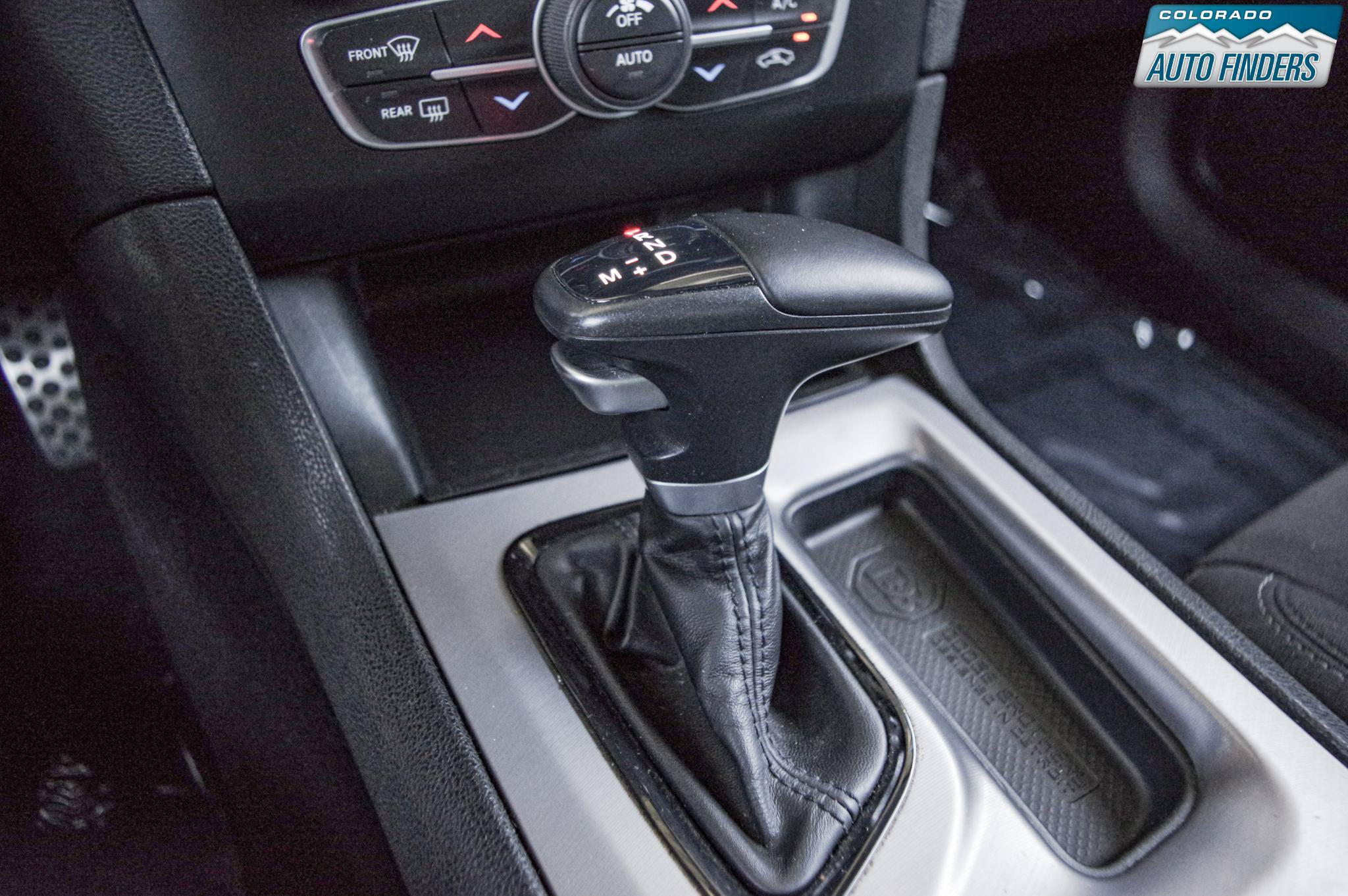 Used 2022 Dodge Charger R/T w/ Performance Handling Group RWD image 18