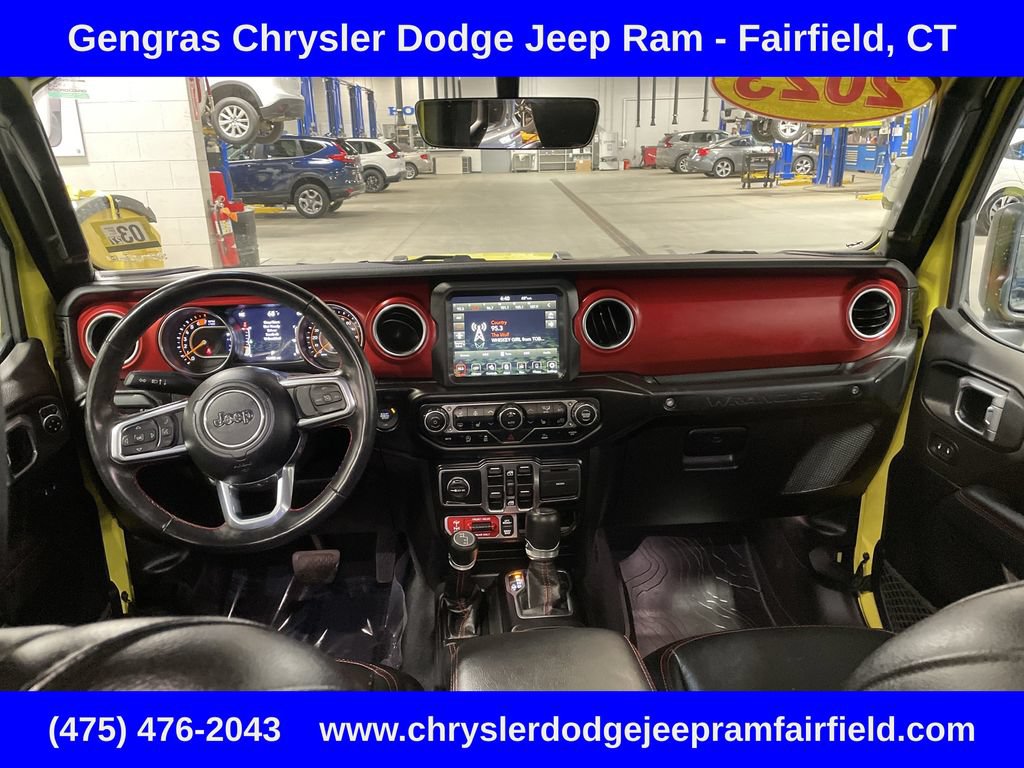 Used 2023 Jeep Wrangler Unlimited Rubicon w/ Cold Weather Group AWD/4WD image 40