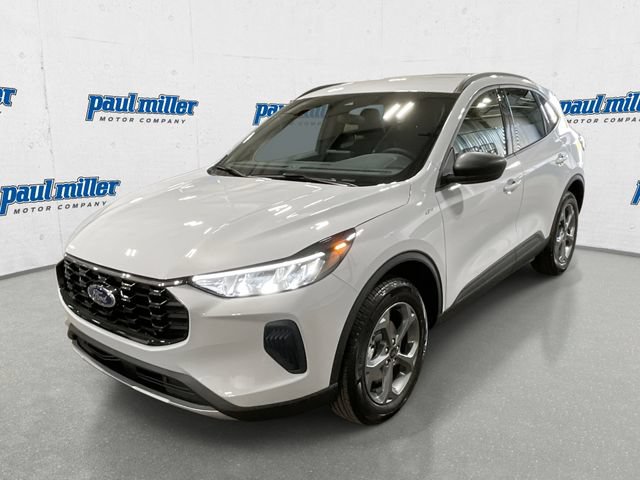 New 2026 Ford Escape ST-Line w/ Cold Weather Package