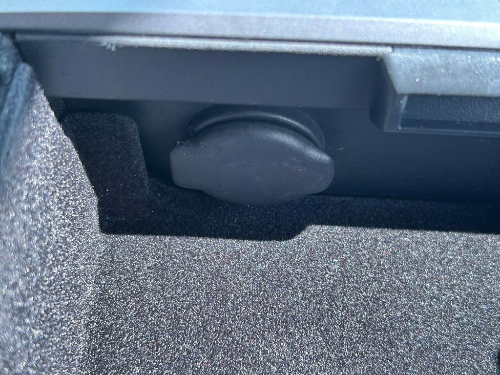 Used 2023 Tesla Model Y Long Range image 25