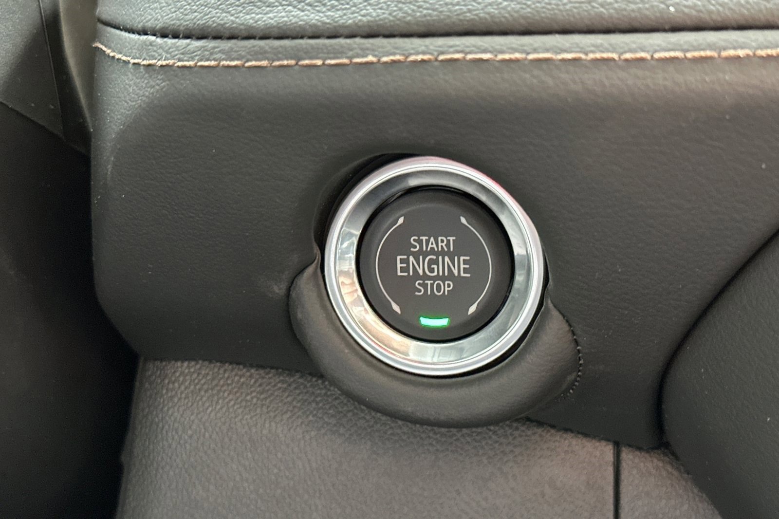 New 2025 Chevrolet Suburban High Country image 27