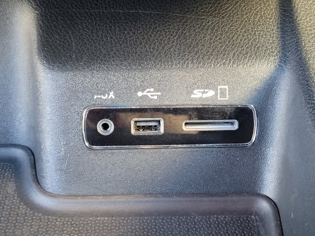 Used 2016 Dodge Durango R/T w/ Technology Group RWD image 14