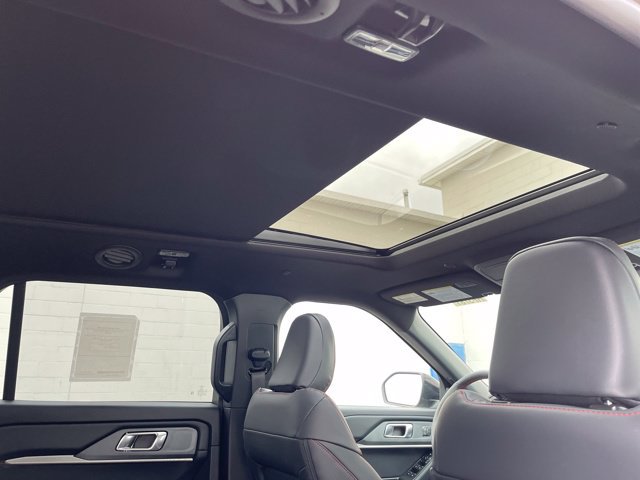 New 2026 Ford Explorer ST-Line w/ ST-Line Street Pack AWD/4WD image 33
