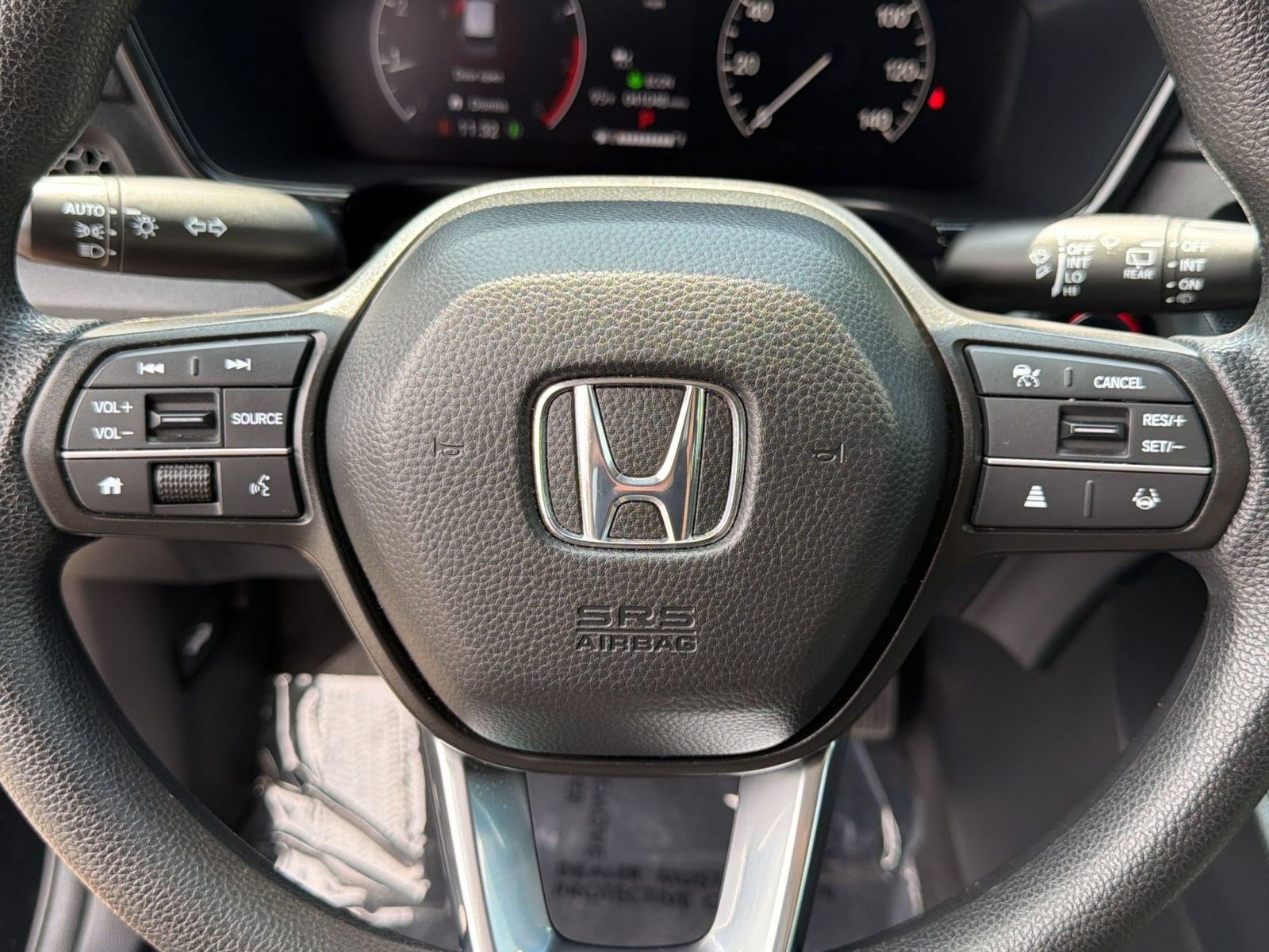 Used 2025 Honda CR-V LX image 11