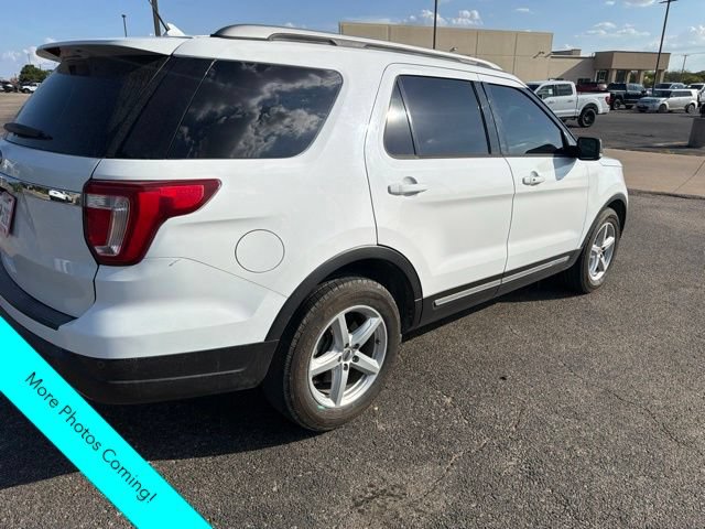 Used 2019 Ford Explorer XLT w/ Equipment Group 201A FWD image 2