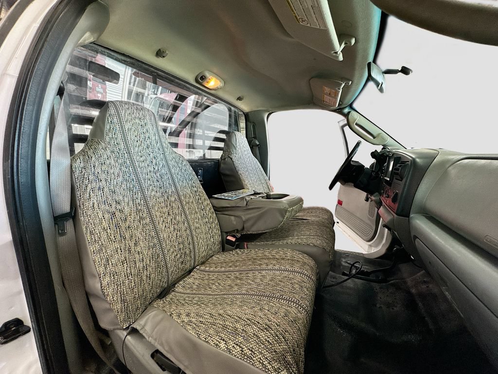 Used 2006 Ford F350 4x4 Regular Cab Super Duty image 23