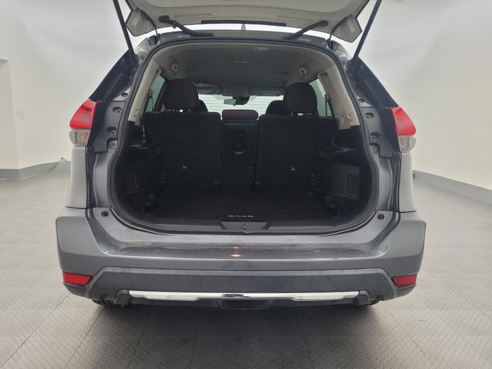 Used 2020 Nissan Rogue S FWD image 29
