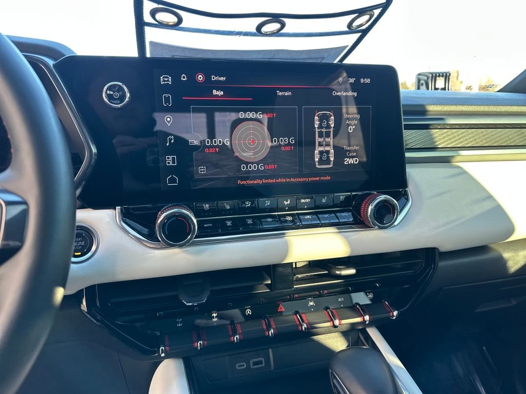 Used 2024 GMC Canyon AT4X image 22