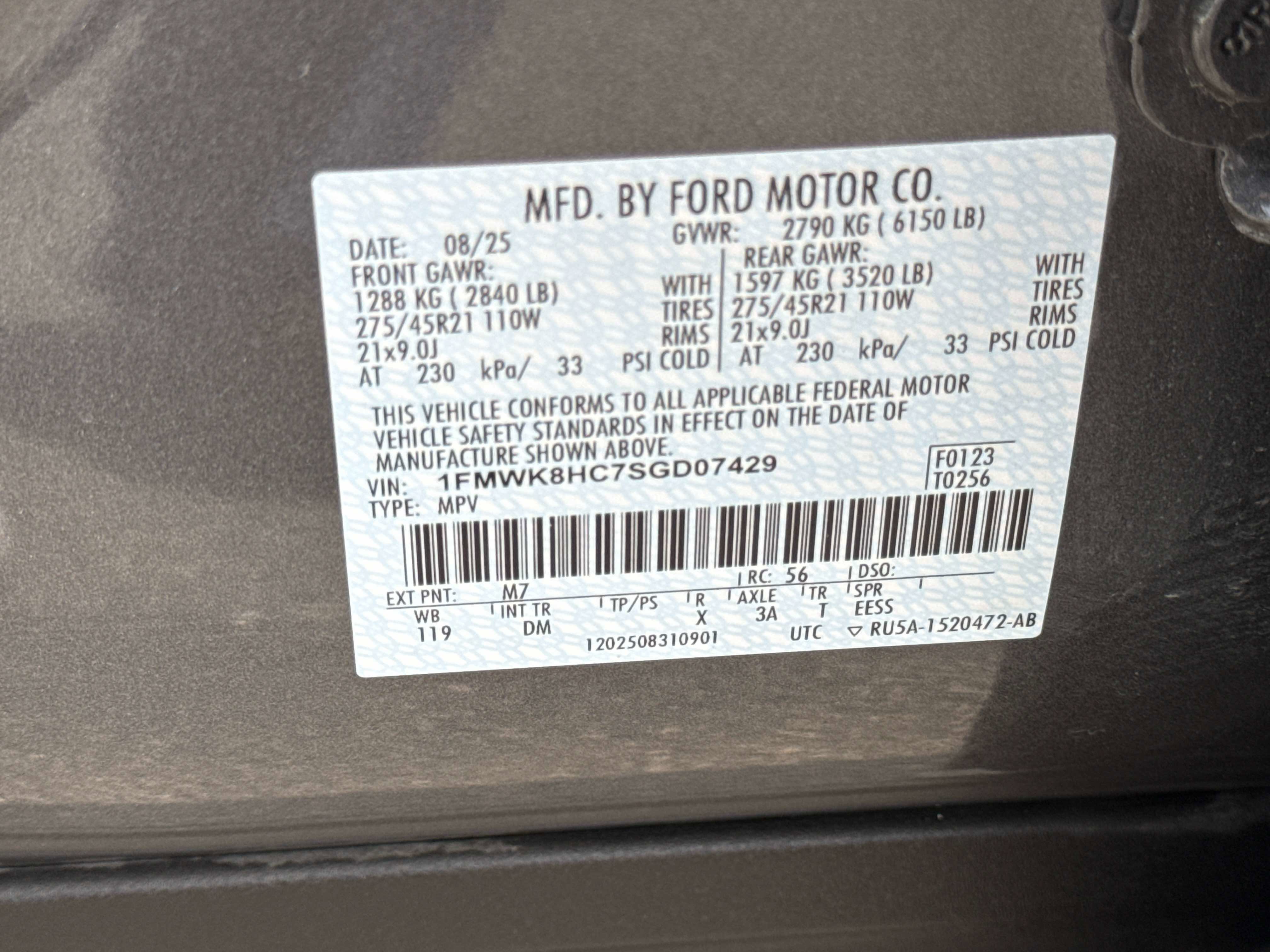 Used 2025 Ford Explorer Platinum w/ Ultimate Package AWD/4WD image 33