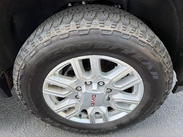 Used 2024 GMC Sierra 2500 SLE w/ SLE Value Package; AWD/4WD image 12