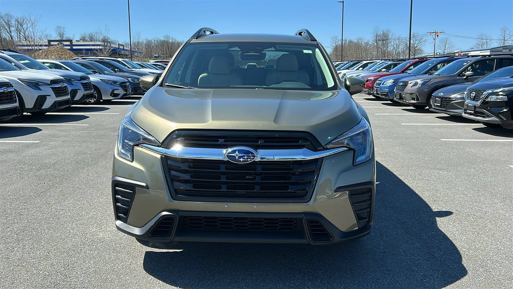 Used 2025 Subaru Ascent Premium AWD/4WD image 2