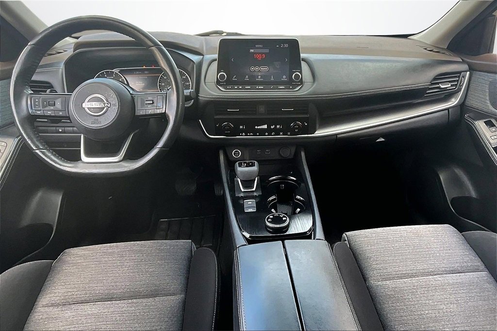 Used 2023 Nissan Rogue SV image 7