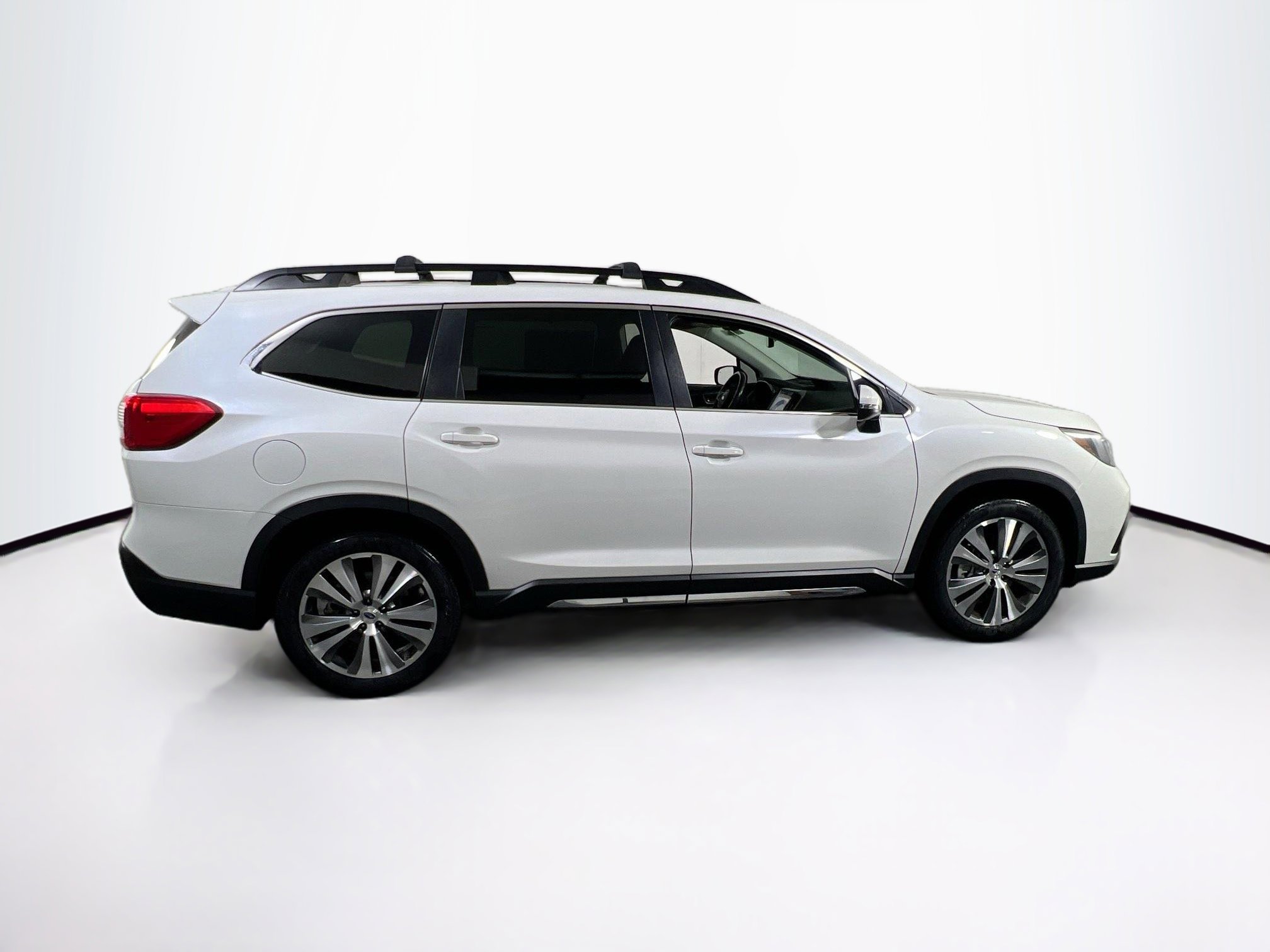 Used 2022 Subaru Ascent Limited w/ Technology Package image 4