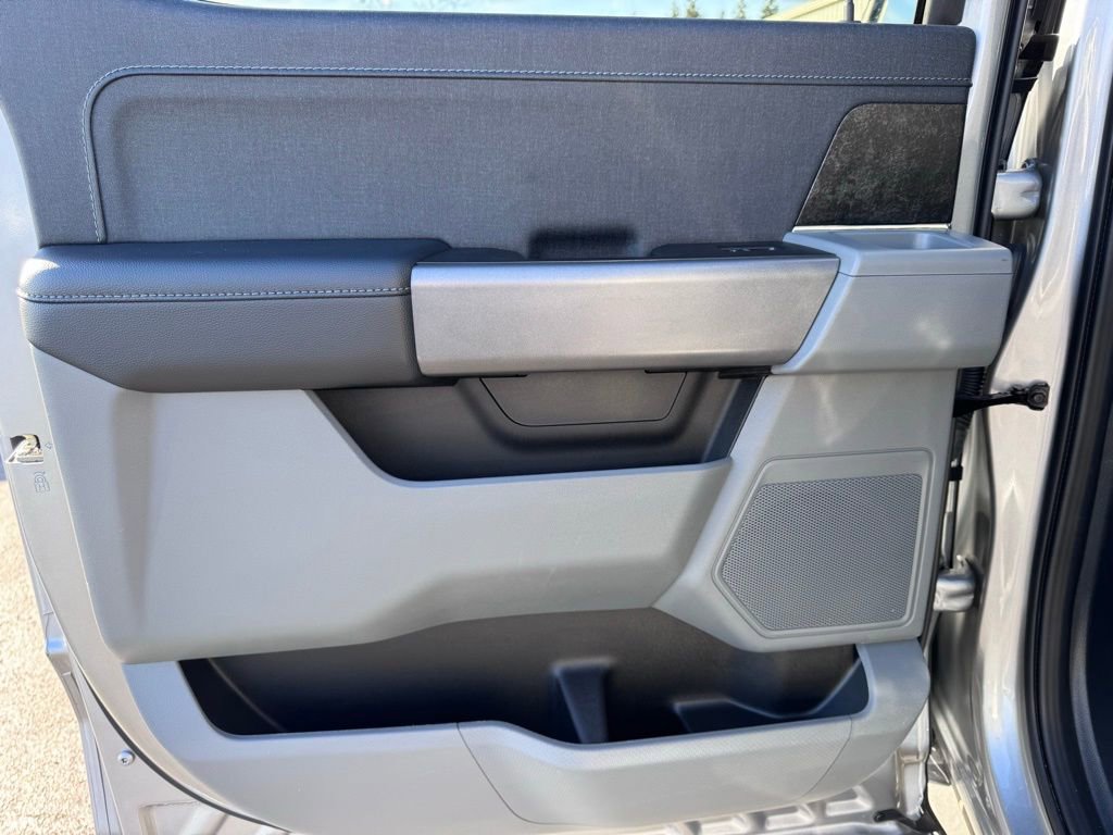 Used 2023 Ford F150 Lightning XLT image 29