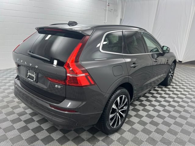 Used 2023 Volvo XC60 B5 Core w/ Climate Package AWD/4WD image 5