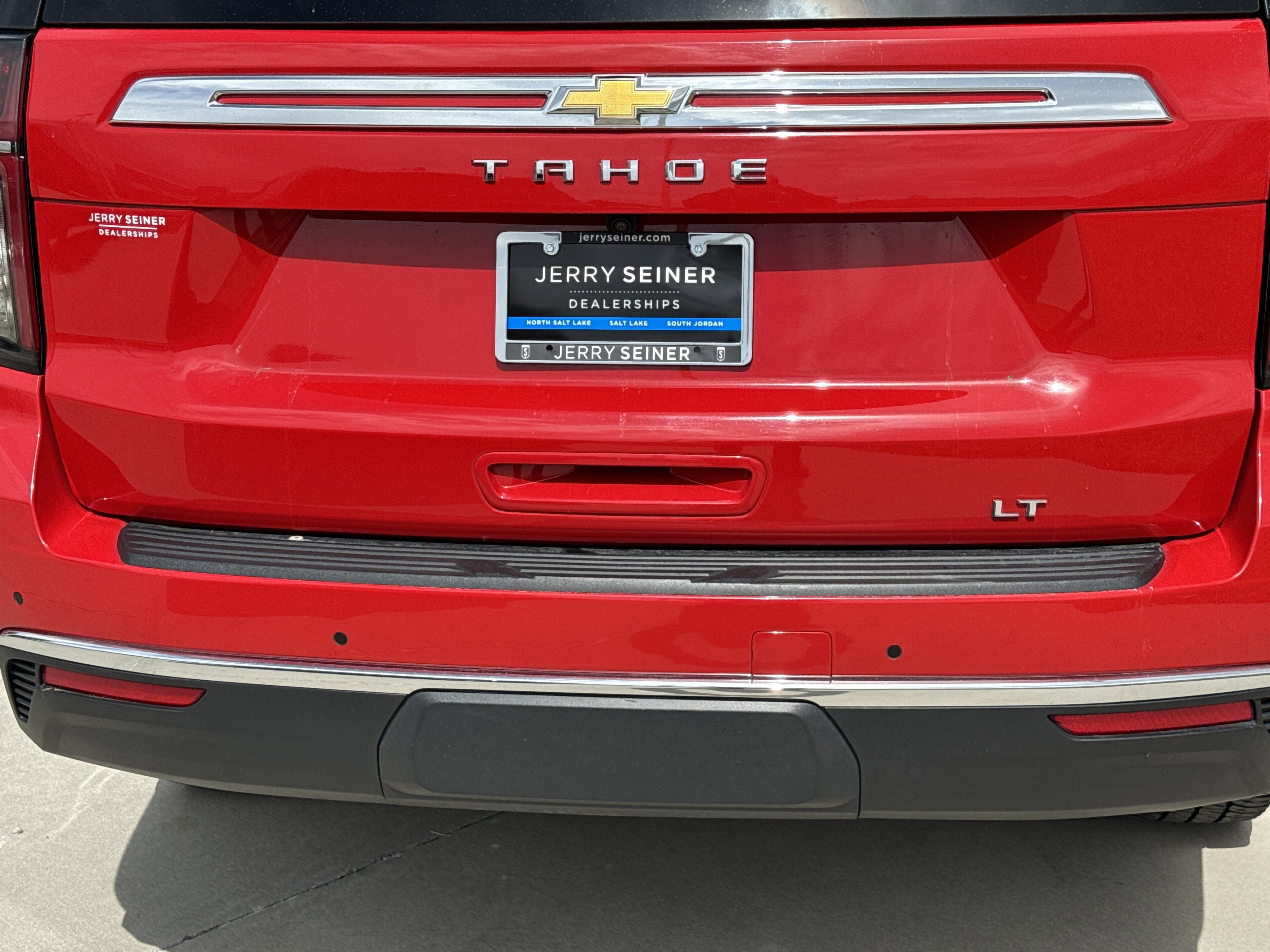 Used 2023 Chevrolet Tahoe LT w/ Luxury Package AWD/4WD image 13