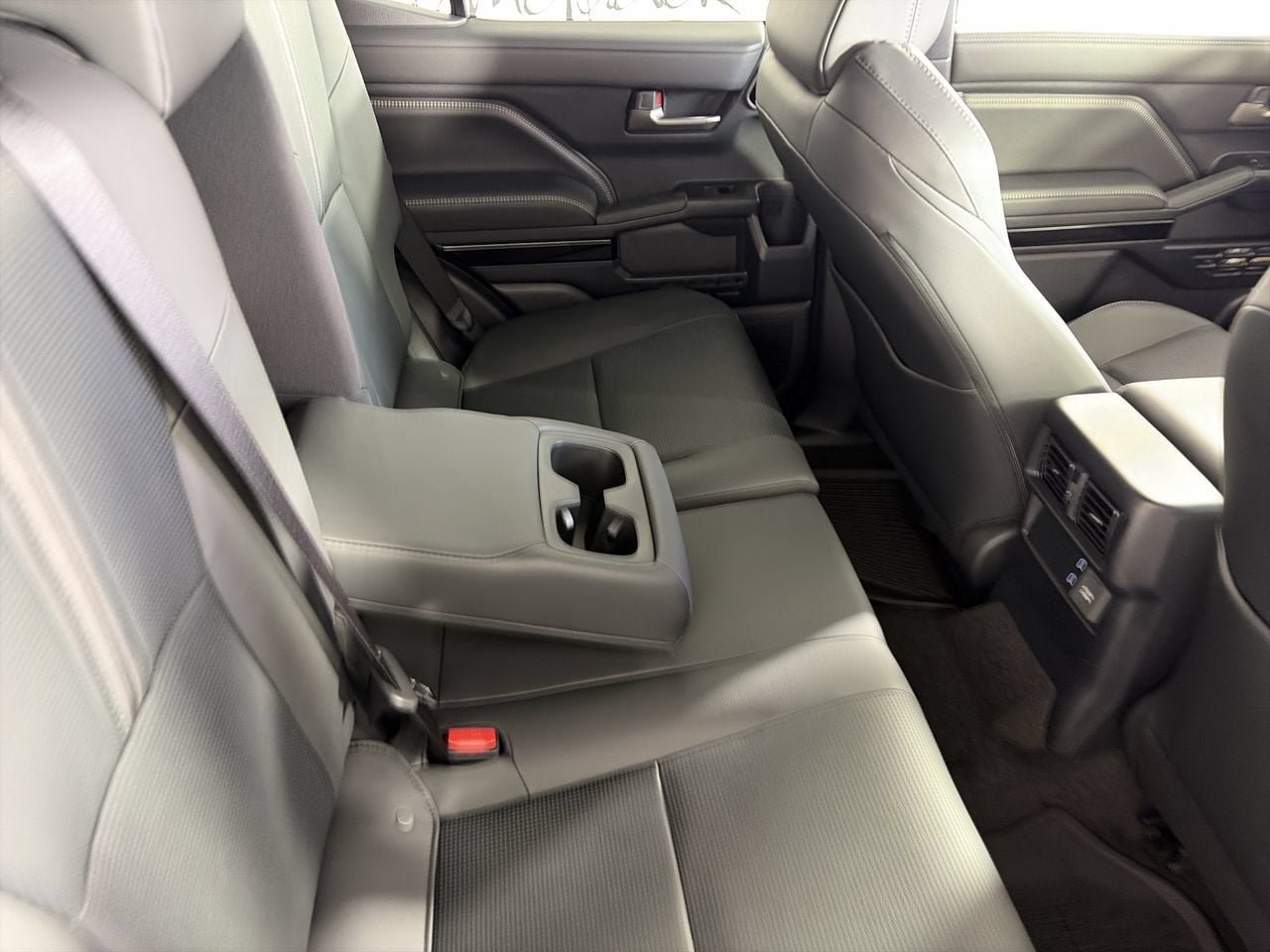 New 2026 Toyota 4Runner Limited AWD/4WD image 24