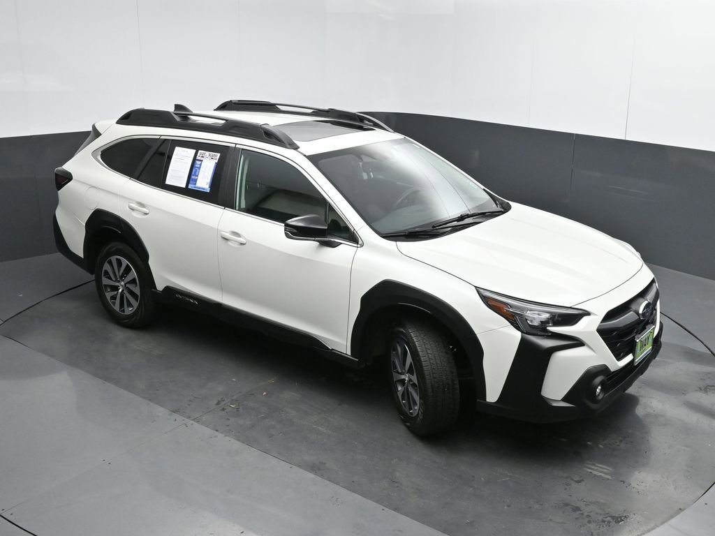 Used 2024 Subaru Outback Premium image 39