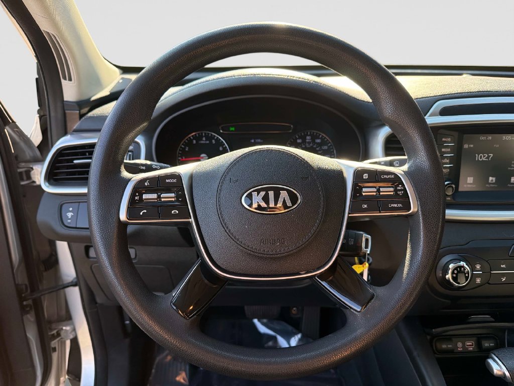 Used 2020 Kia Sorento L FWD image 31