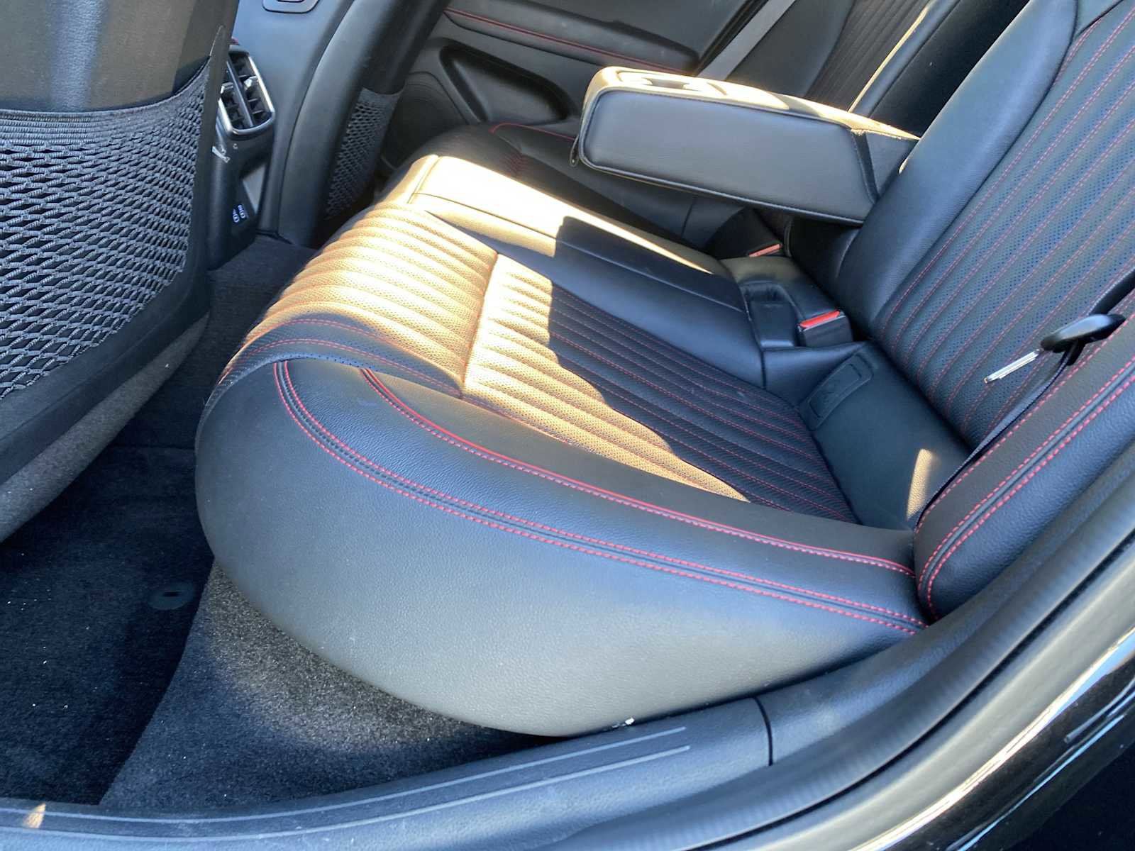 Used 2024 Genesis G70 2.5T w/ Sport Prestige Package image 29