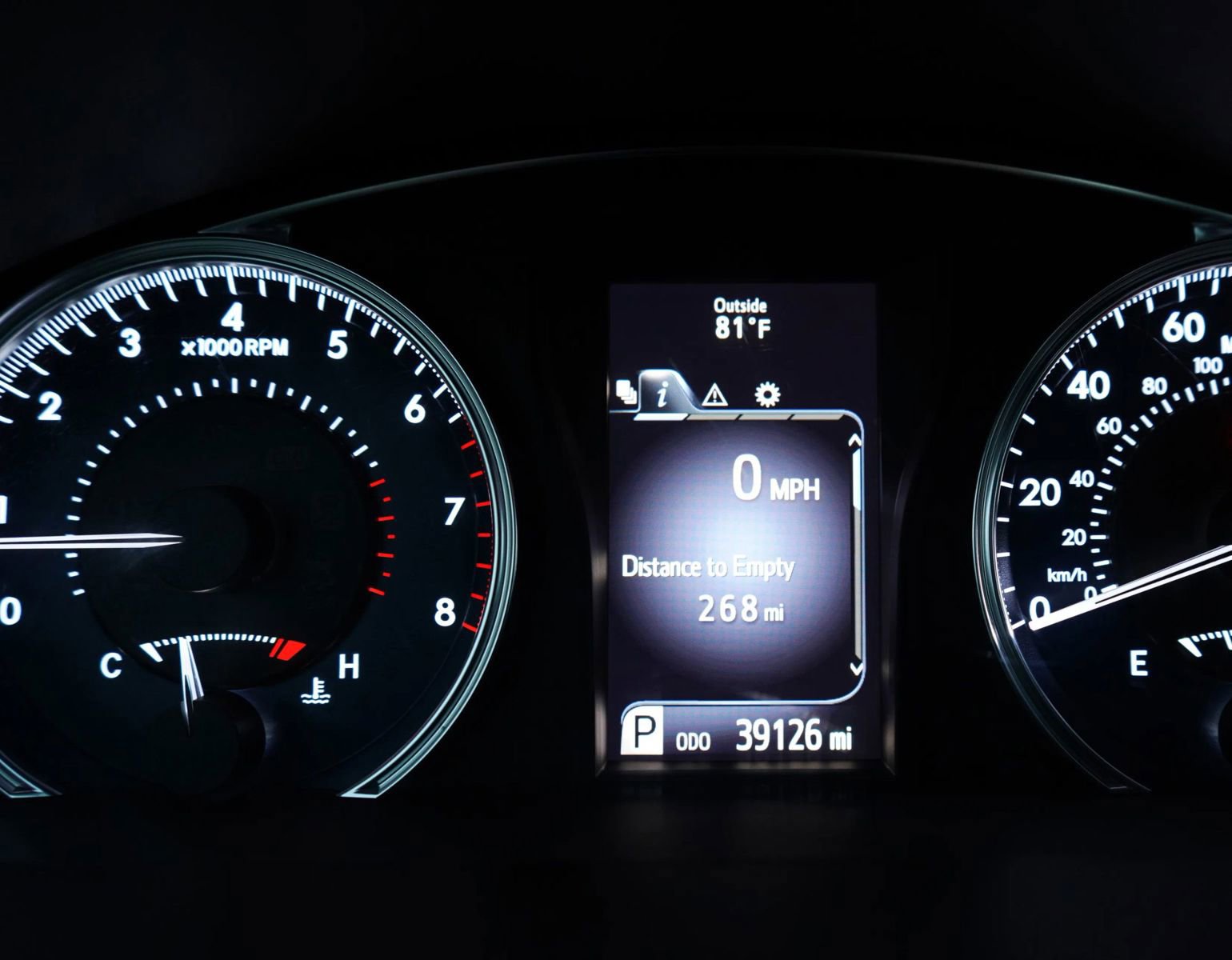 Used 2016 Toyota Camry LE image 11