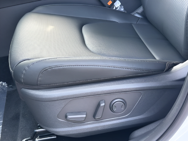 New 2026 Kia Sportage EX FWD image 19